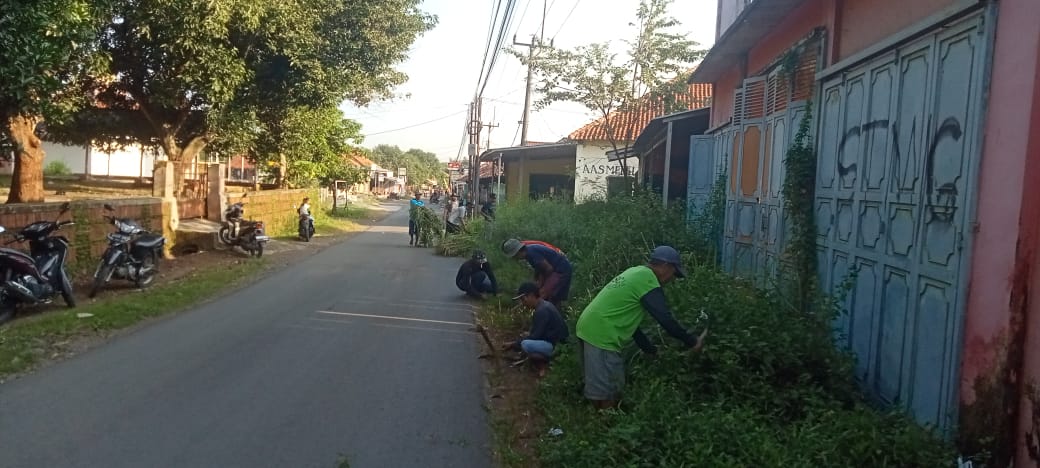 Warga Desa Ranji Wetan Antusias Ikuti Program GEBER dari Bupati Majalengka